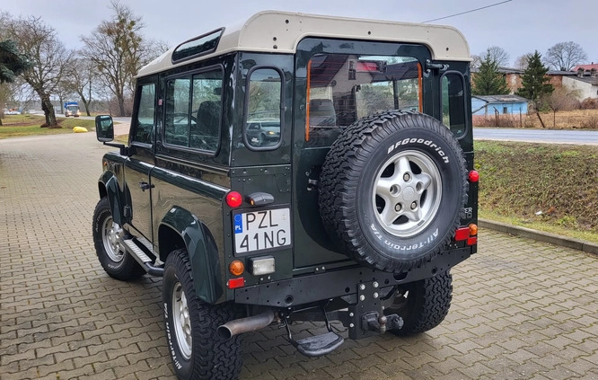 Land Rover Defender cena 79990 przebieg: 212400, rok produkcji 2000 z Złotów małe 529